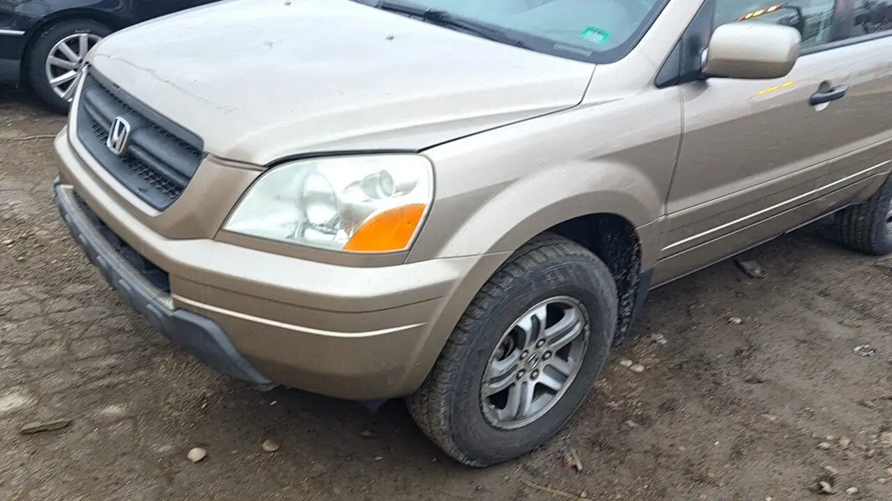 Photo of 2005 Honda Pilot