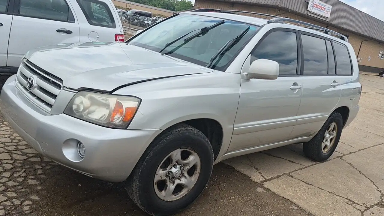 Photo of 2005 Toyota Highlander