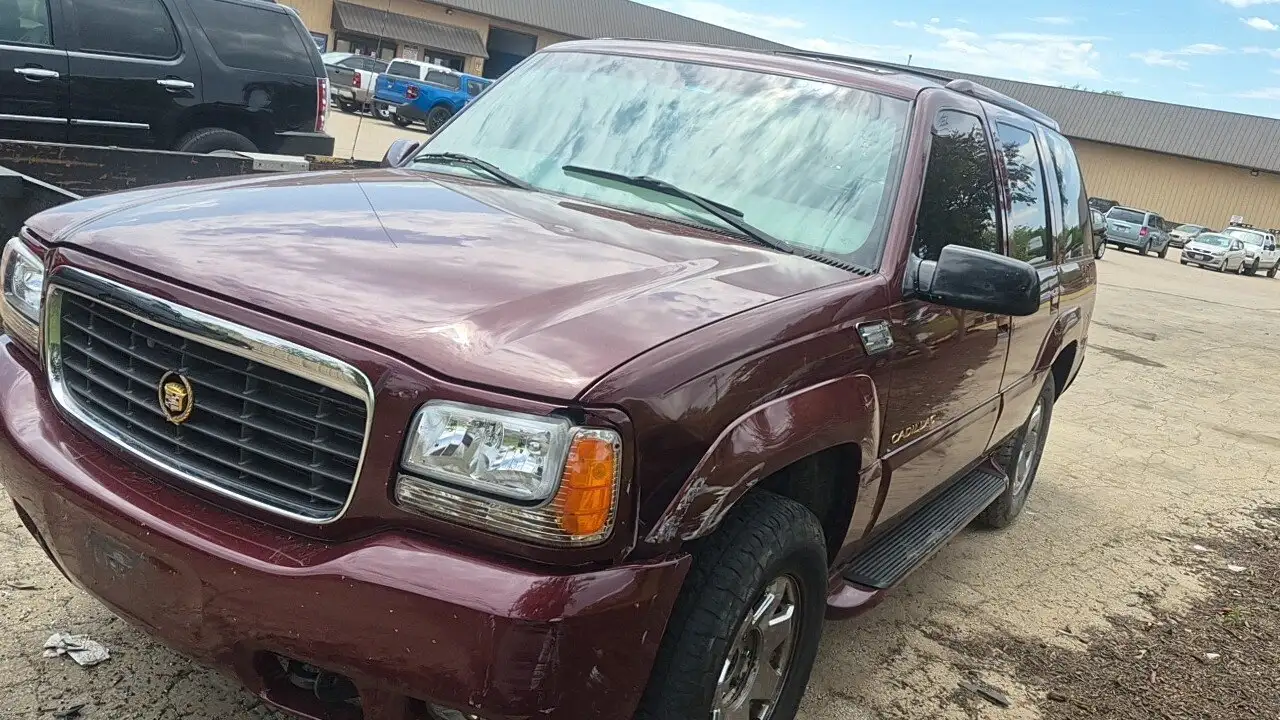 Photo of 2000 Cadillac Escalade