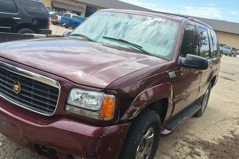 Photo of 2000 Cadillac Escalade