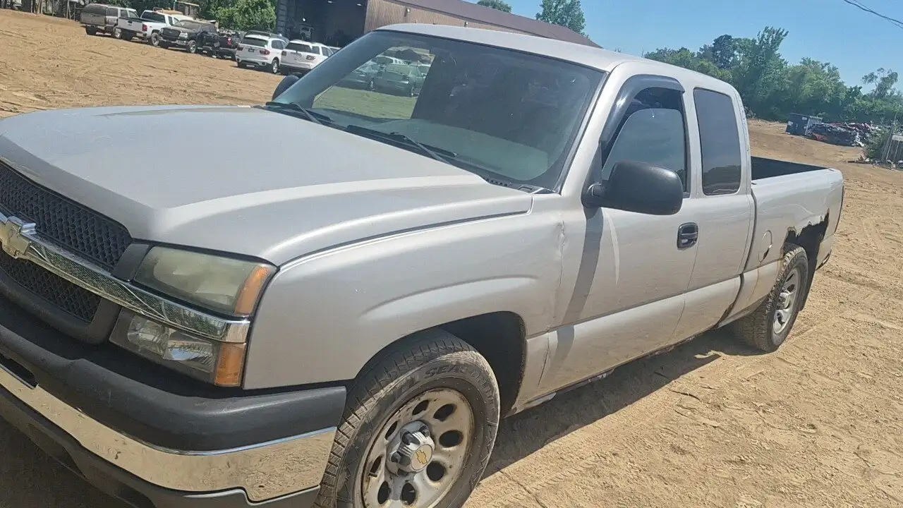 Photo of 2005 Chevrolet Silverado 1500