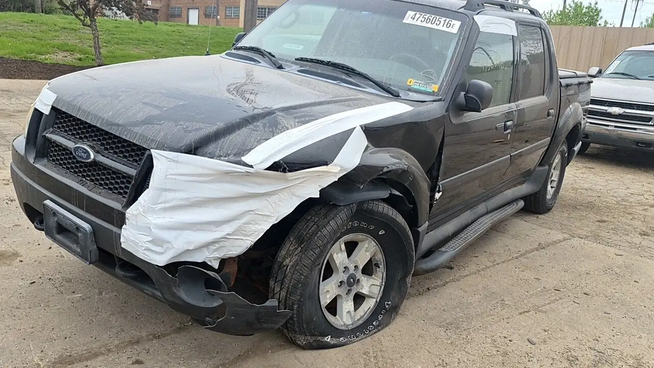 Photo of 2005 Ford Explorer Sport Trac