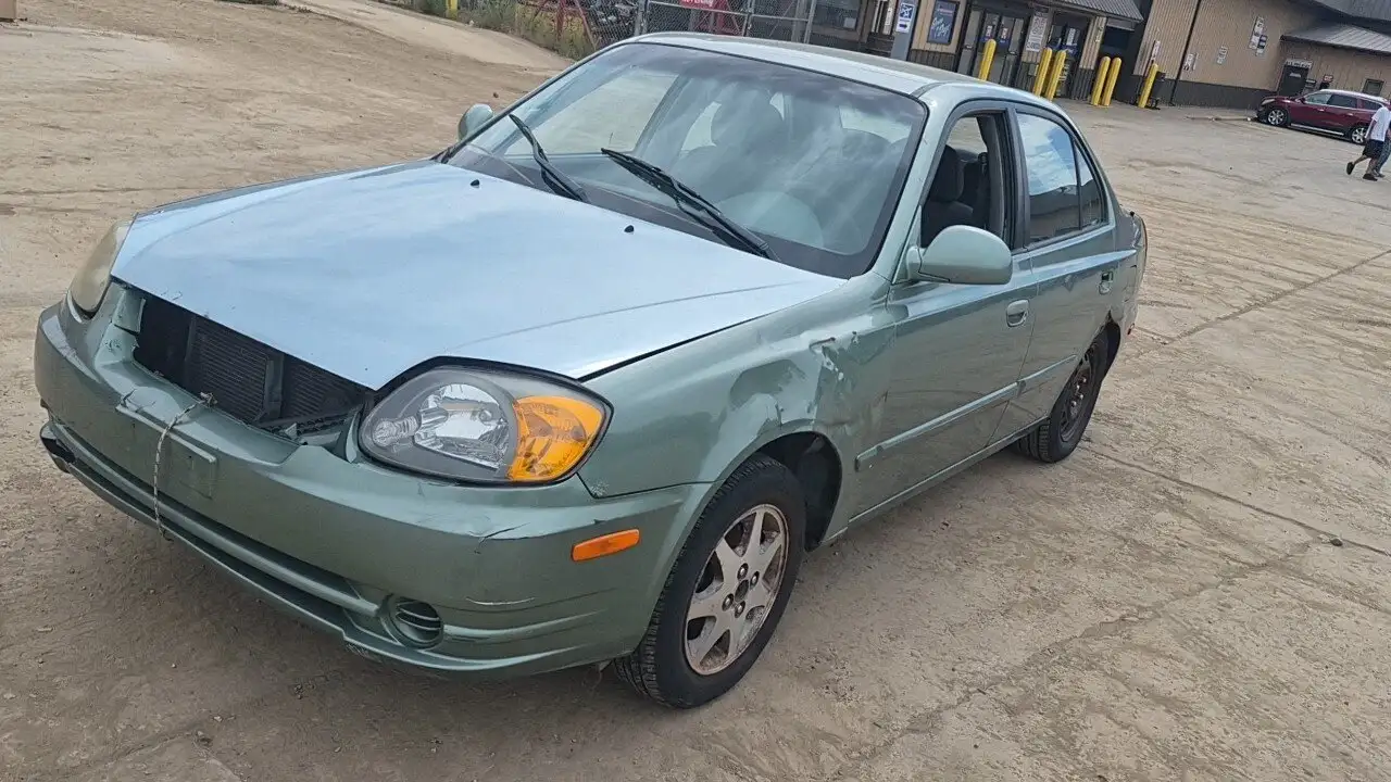 Photo of 2004 Hyundai Accent