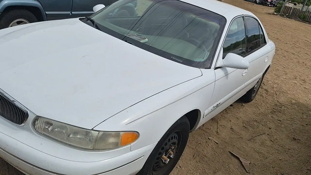 Photo of 2000 Buick Century