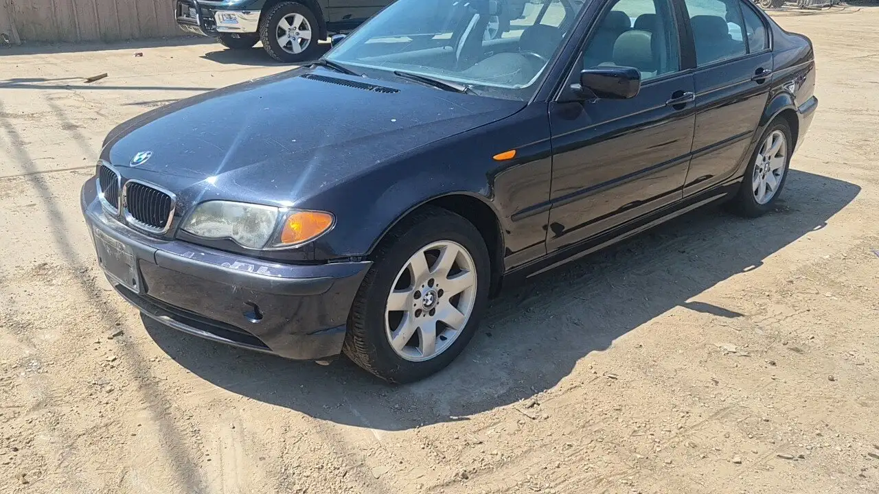 Photo of 2003 Bmw 325I