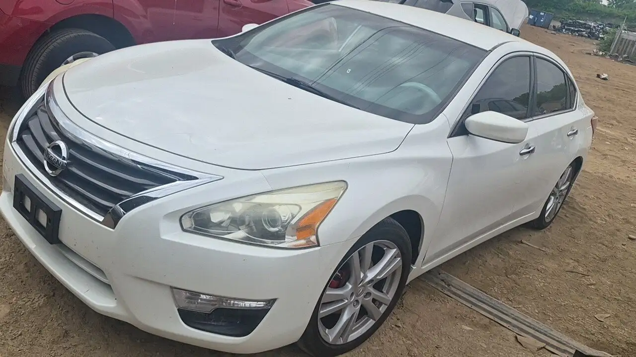 Photo of 2013 Nissan Altima