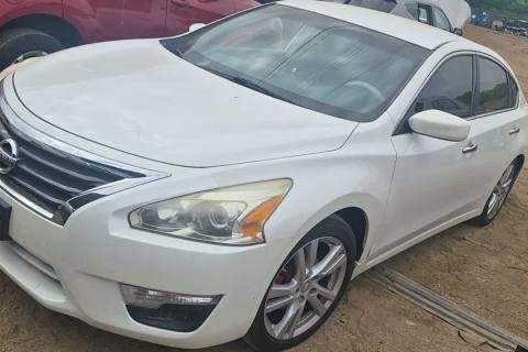 Photo of 2013 Nissan Altima
