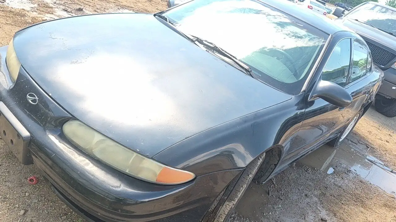 Photo of 2003 Oldsmobile Alero