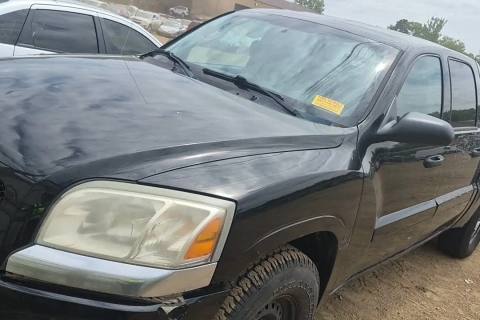 Photo of 2006 Mitsubishi Raider