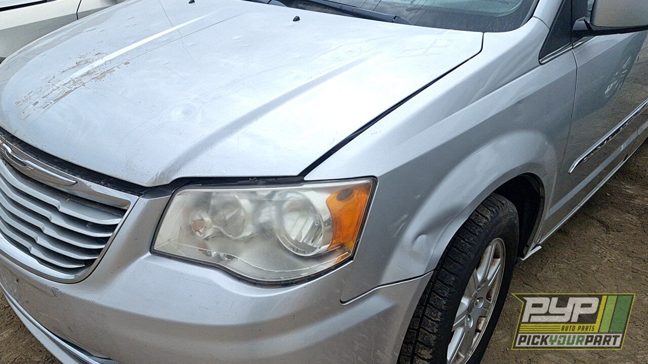 Photo of 2012 Chrysler Town & Country