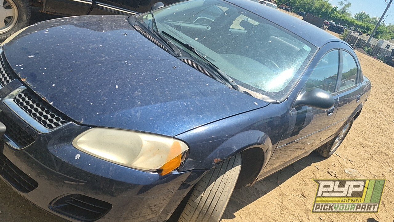 Photo of 2005 Dodge Stratus