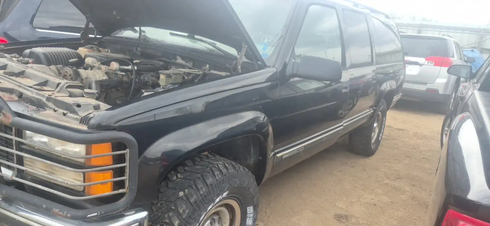 Photo of 1997 Gmc K2500 Suburban