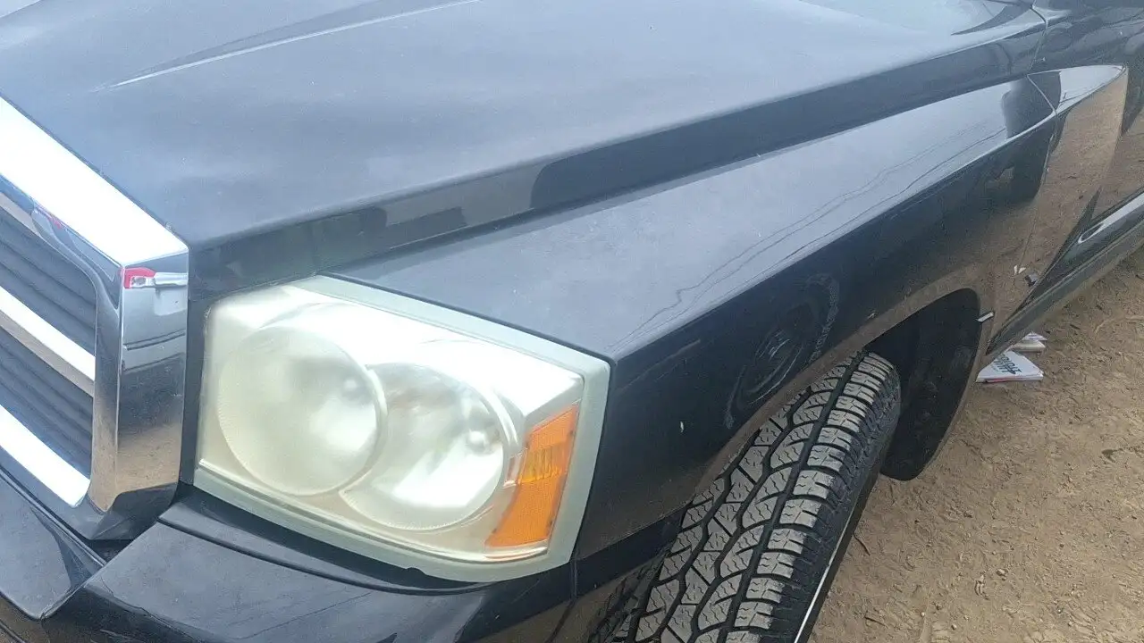 Photo of 2005 Dodge Dakota