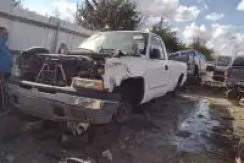 Photo of 2004 Chevrolet Silverado