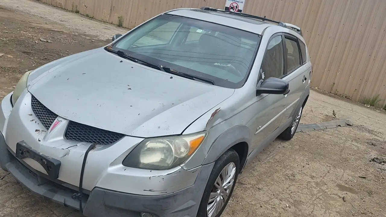 Photo of 2004 Pontiac Vibe