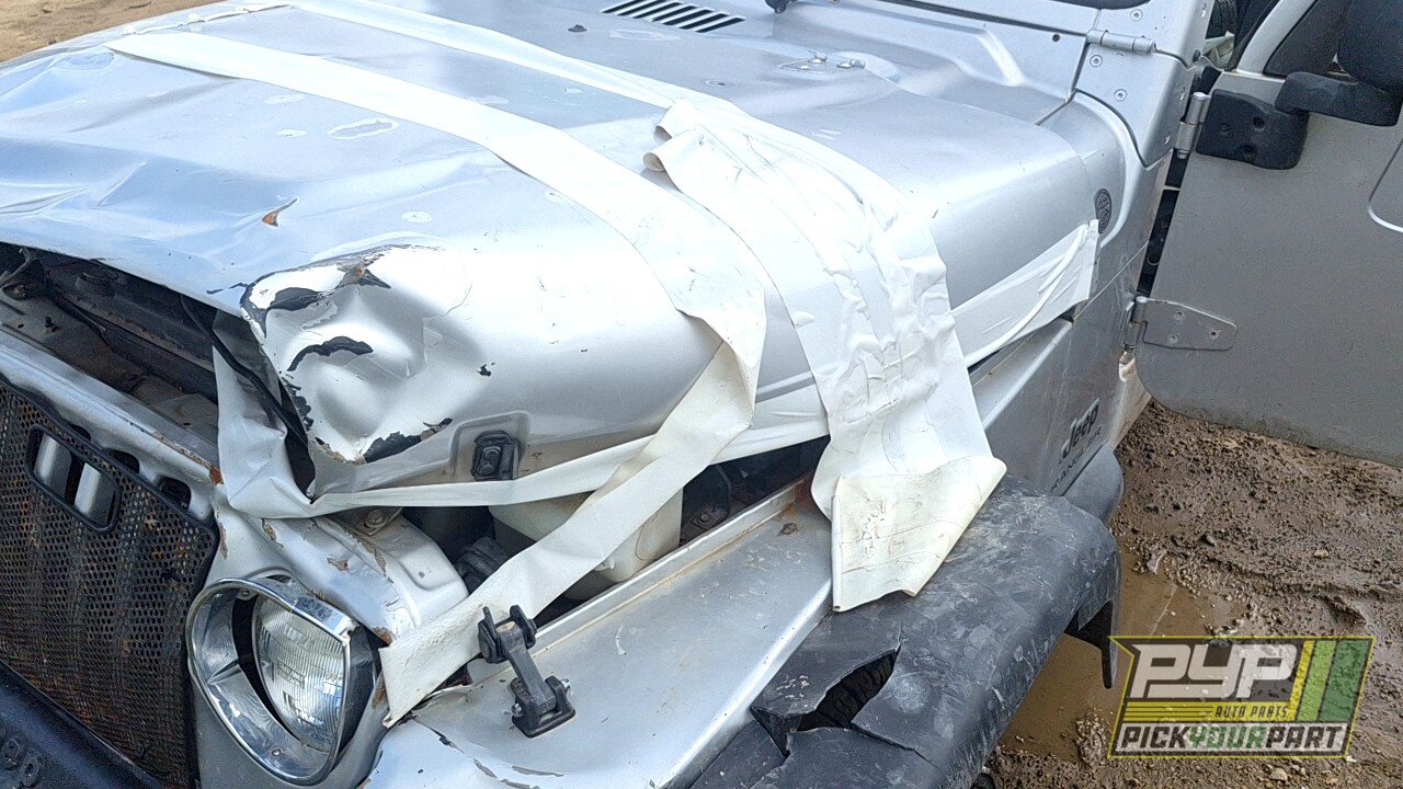 Photo of 2004 Jeep Wrangler