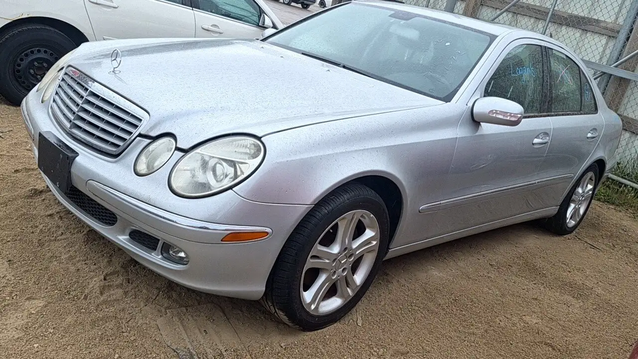 Photo of 2006 Mercedes-Benz E350