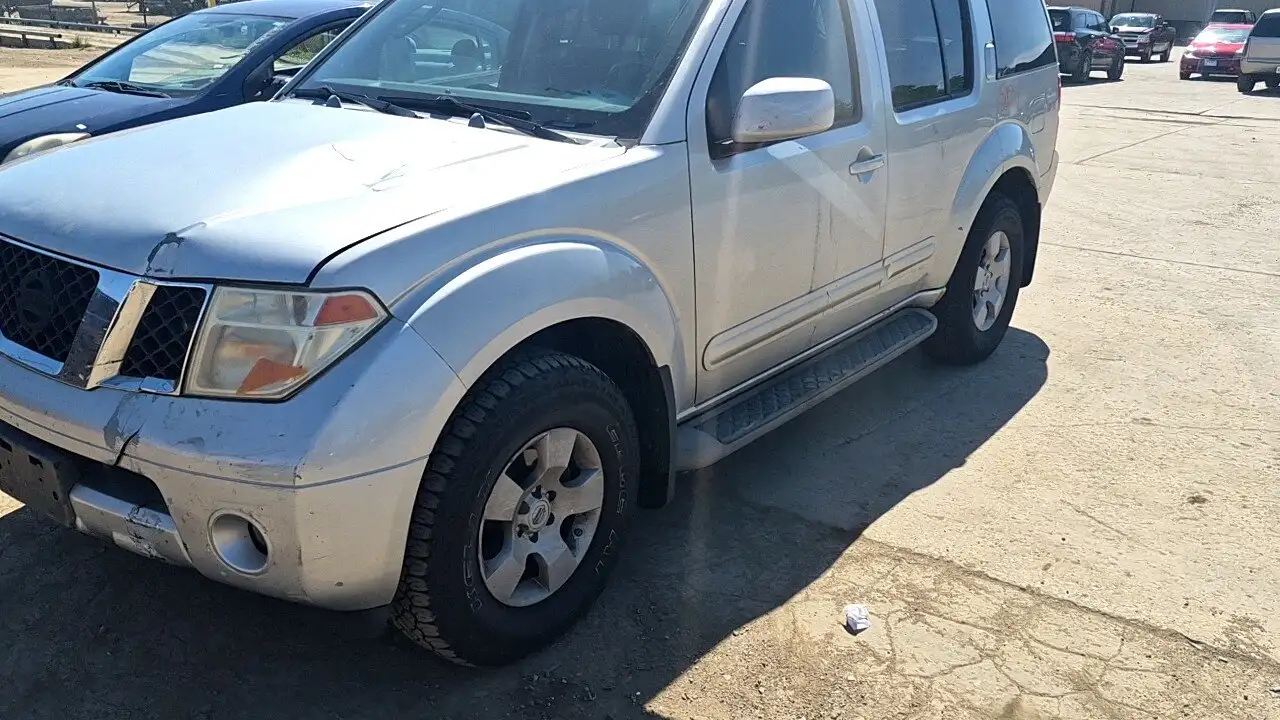 Photo of 2006 Nissan Pathfinder