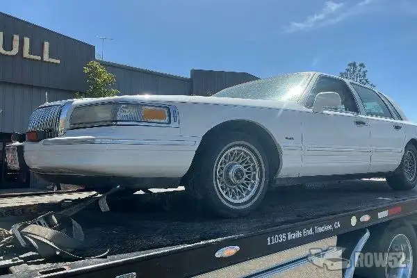 Photo of 1995 Lincoln Town Car