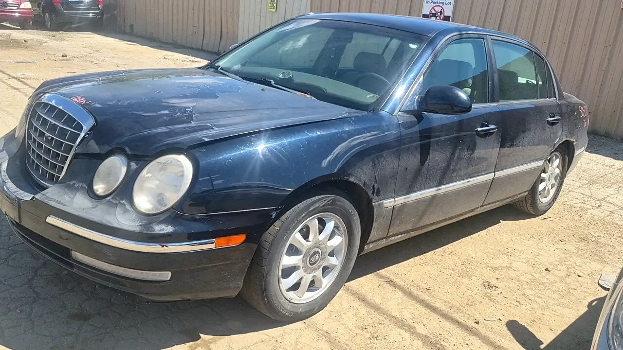 Photo of 2004 Kia Amanti