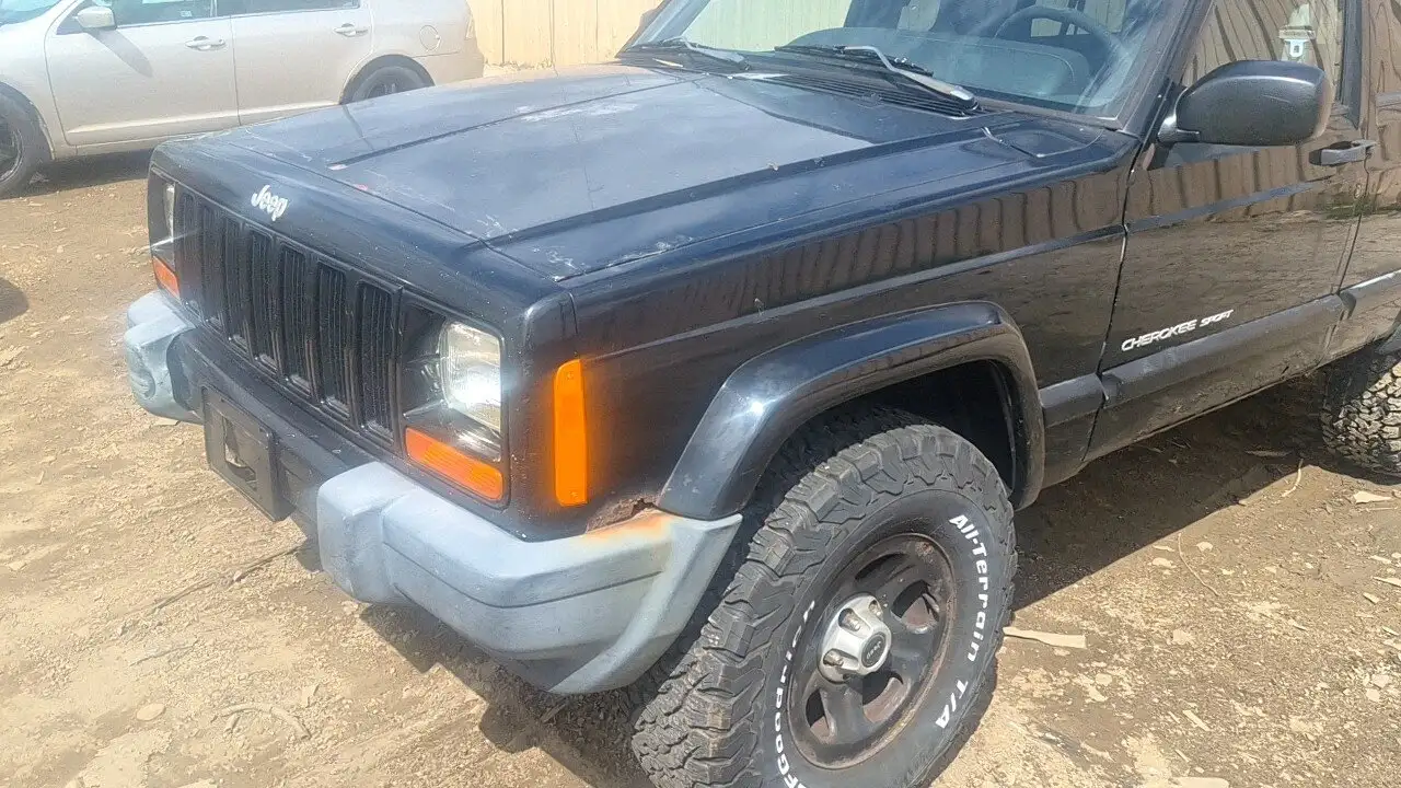 Photo of 2001 Jeep Cherokee