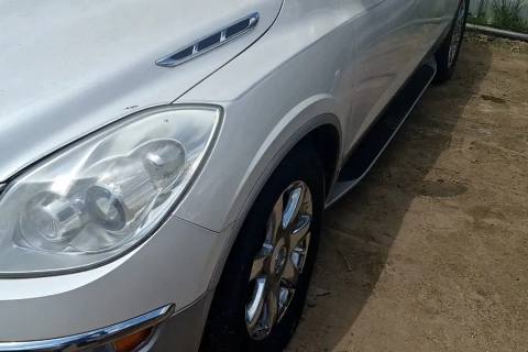 Photo of 2010 Buick Enclave