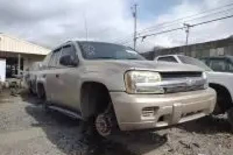 Photo of 2004 Chevrolet Trailblazer