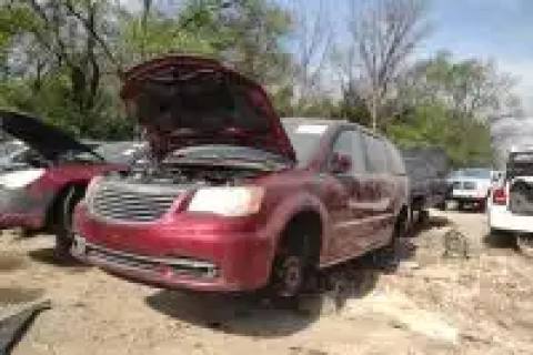 Photo of 2013 Chrysler Town & Country