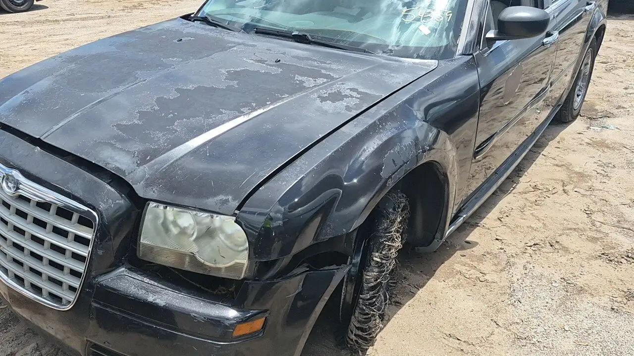 Photo of 2005 Chrysler 300