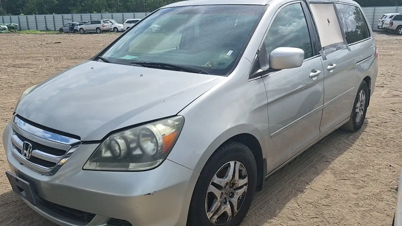 Photo of 2005 Honda Odyssey