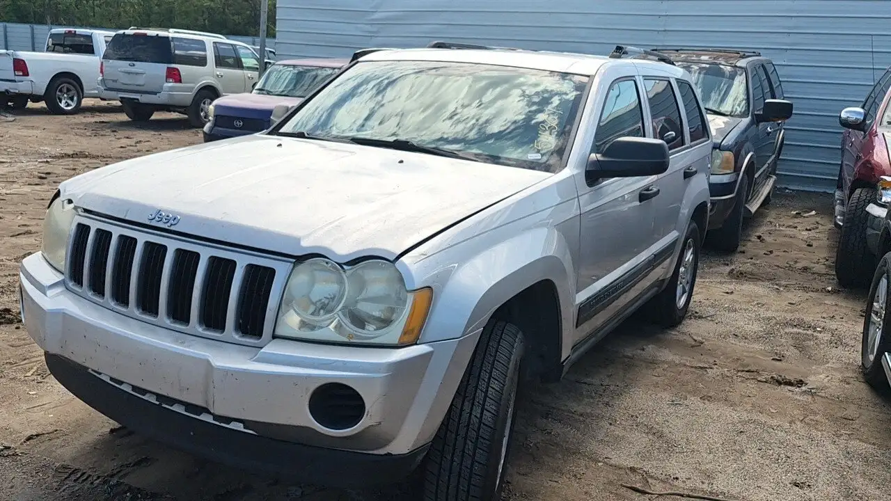 Photo of 2005 Jeep Grand Cherokee