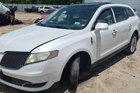 Photo of 2014 Lincoln Mkt