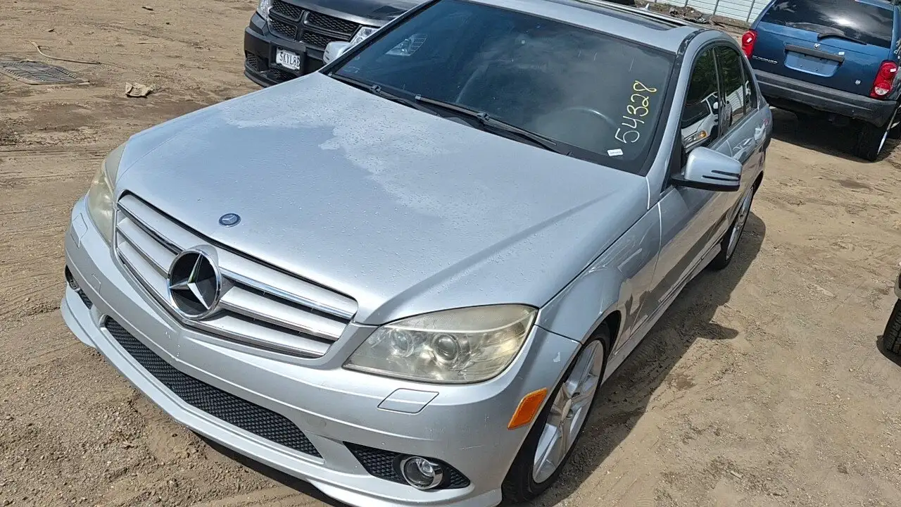 Photo of 2010 Mercedes-Benz C300