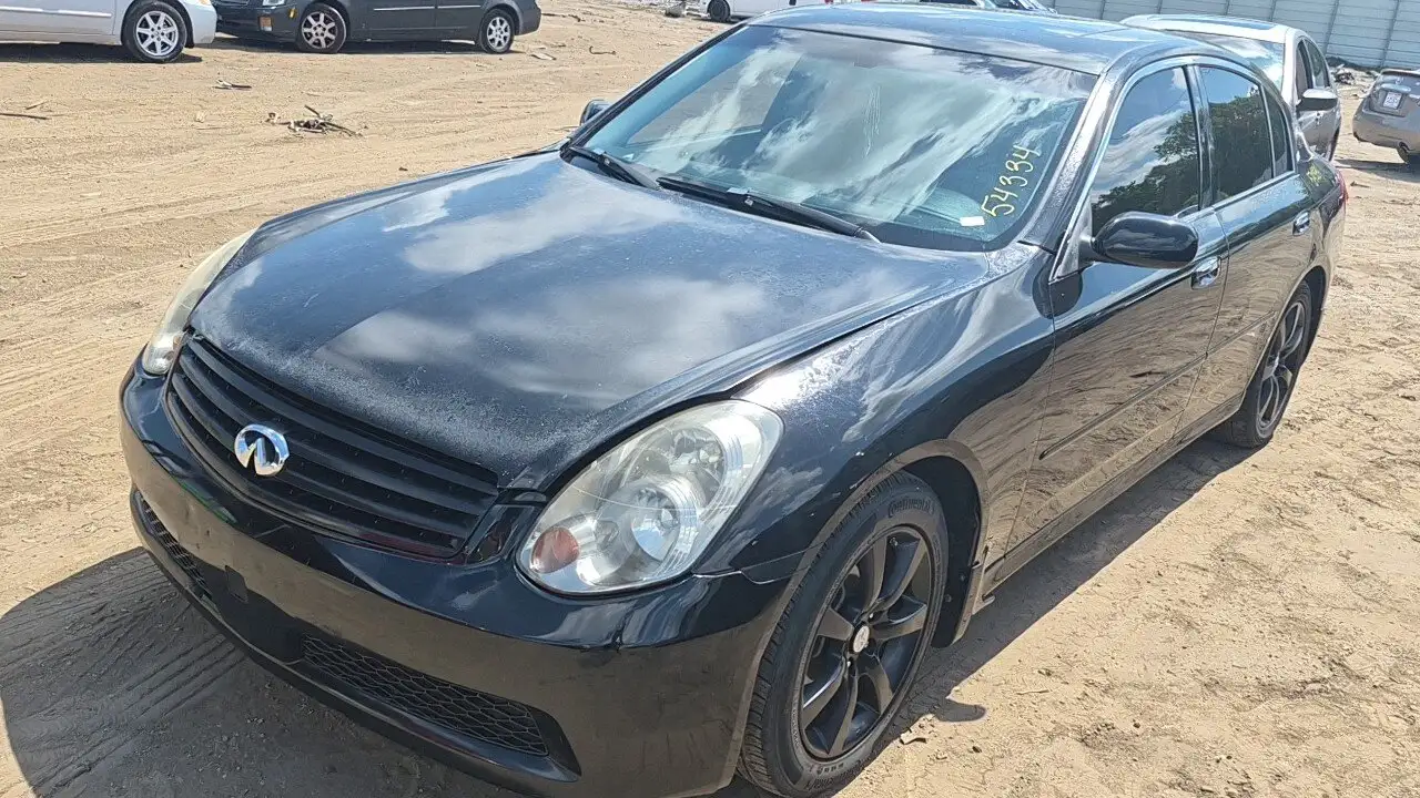 Photo of 2005 Infiniti G35