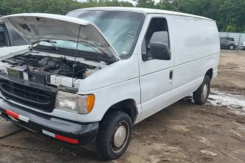 Photo of 2000 Ford E-150 Econoline