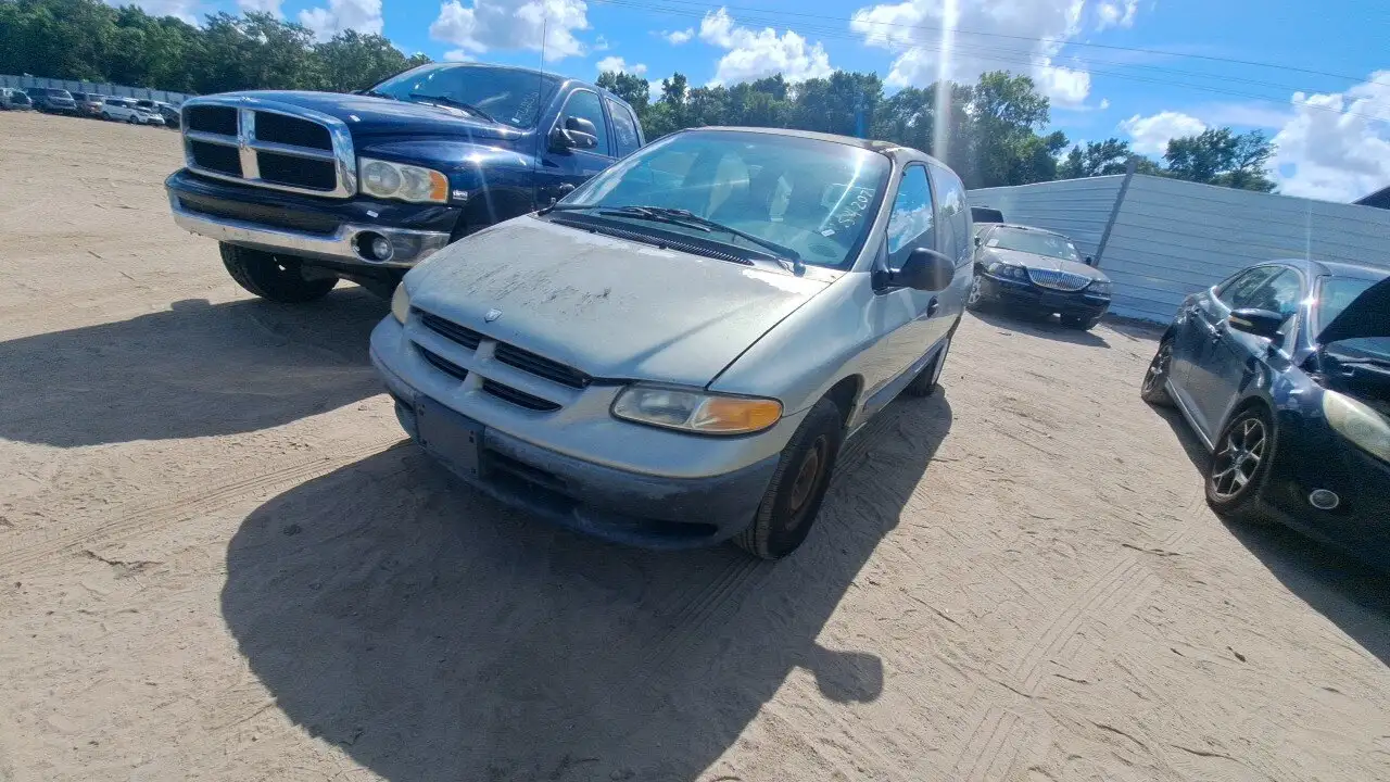 Photo of 2000 Dodge Caravan
