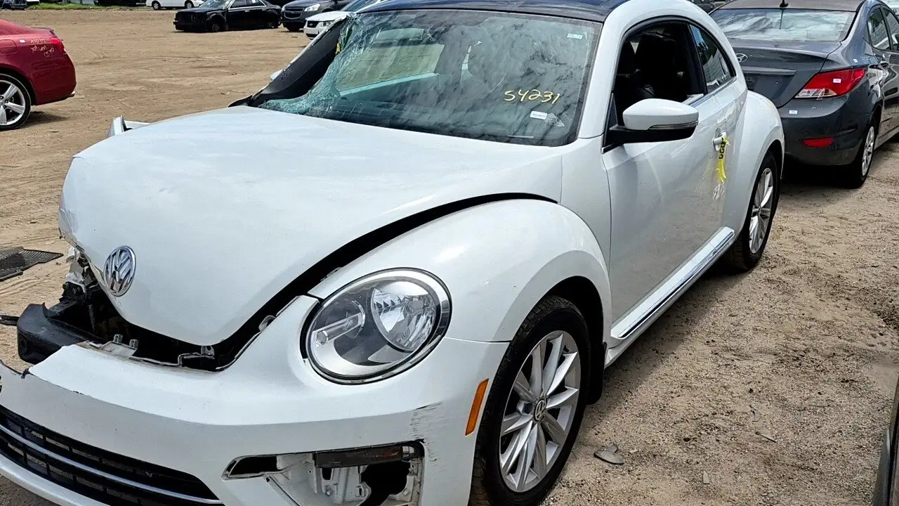 Photo of 2018 Volkswagen Beetle