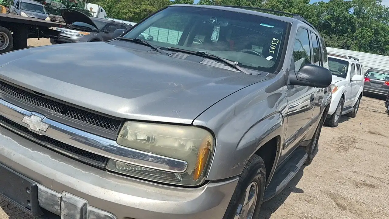 Photo of 2002 Chevrolet Trailblazer