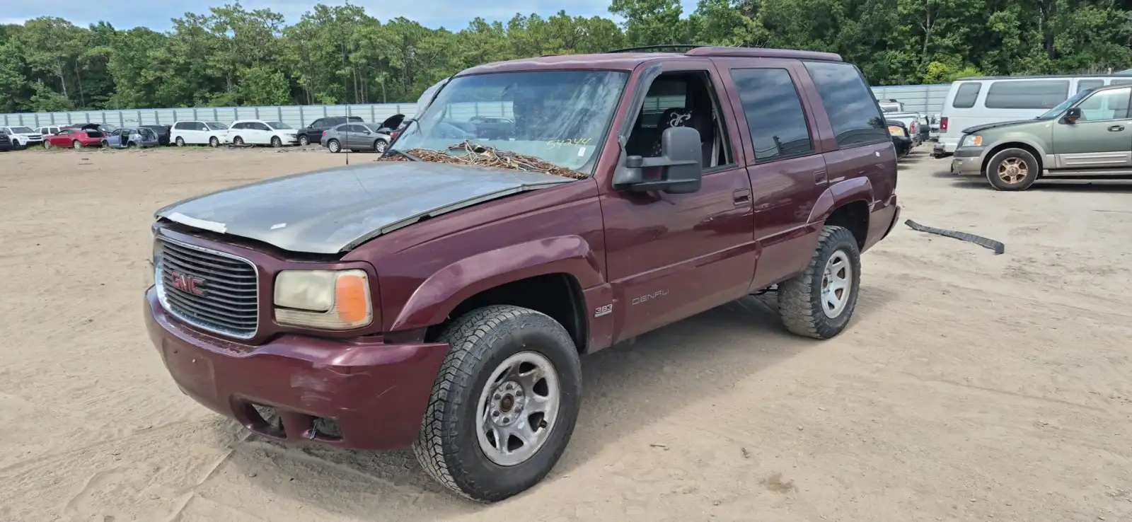 Photo of 1999 Gmc Yukon