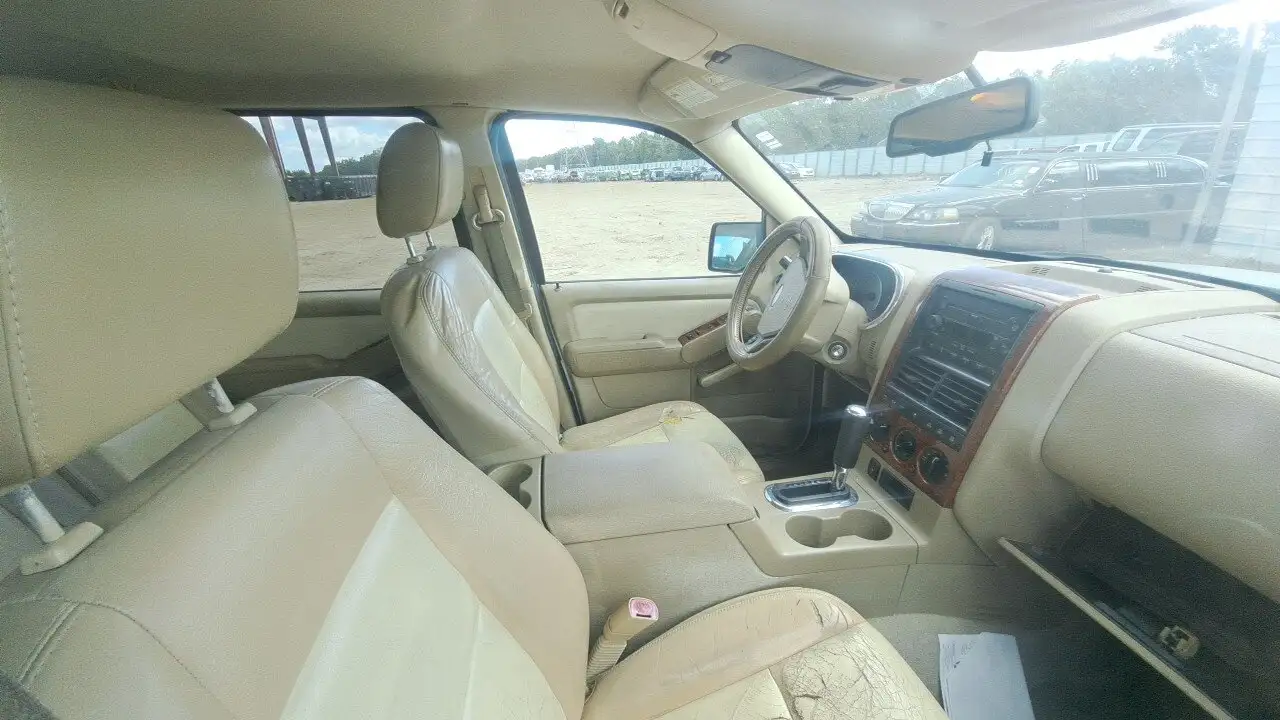 Photo of 2007 Ford Explorer