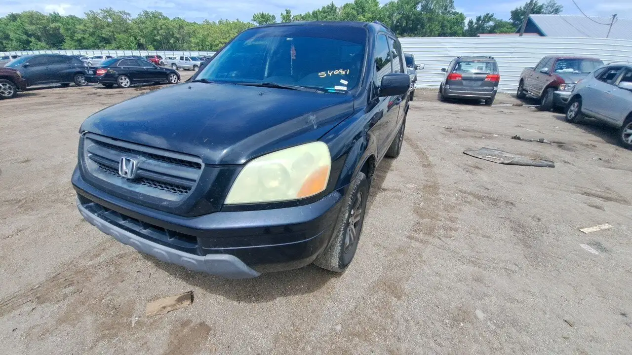 Photo of 2004 Honda Pilot