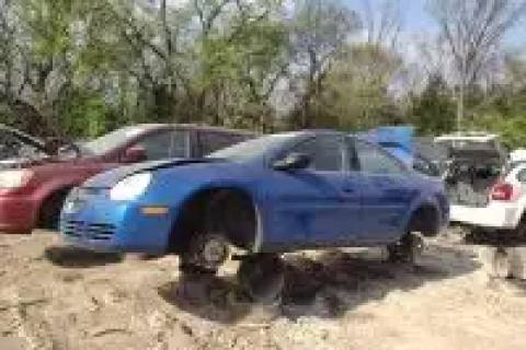 Photo of 2005 Dodge Neon