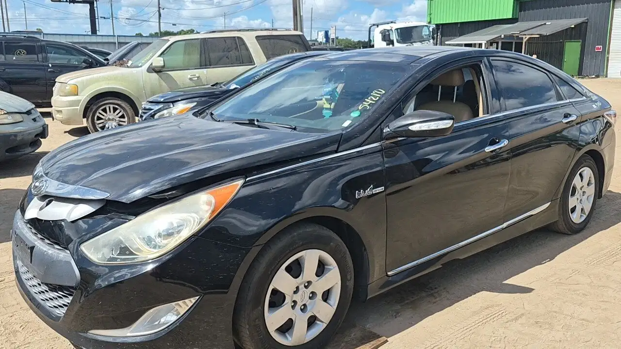 Photo of 2013 Hyundai Sonata