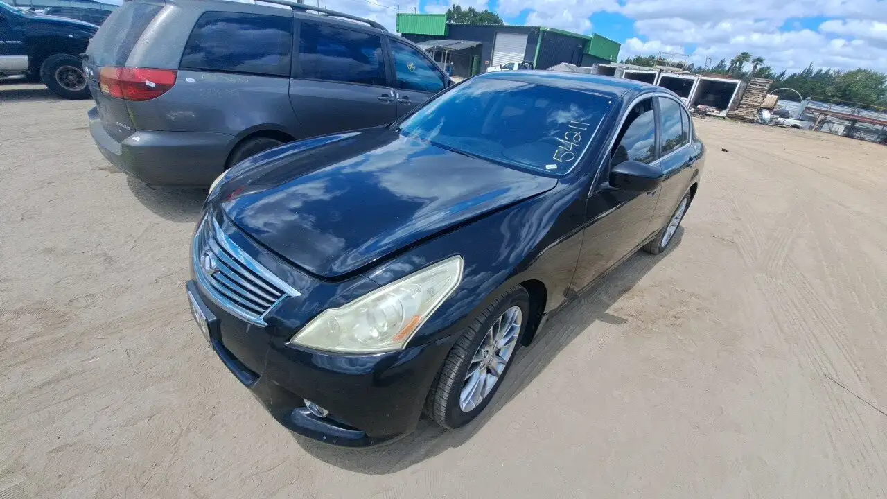 Photo of 2012 Infiniti G37