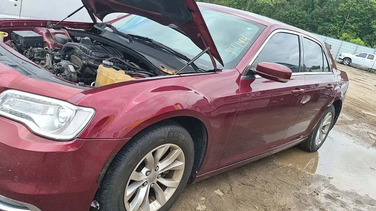 Photo of 2016 Chrysler 300