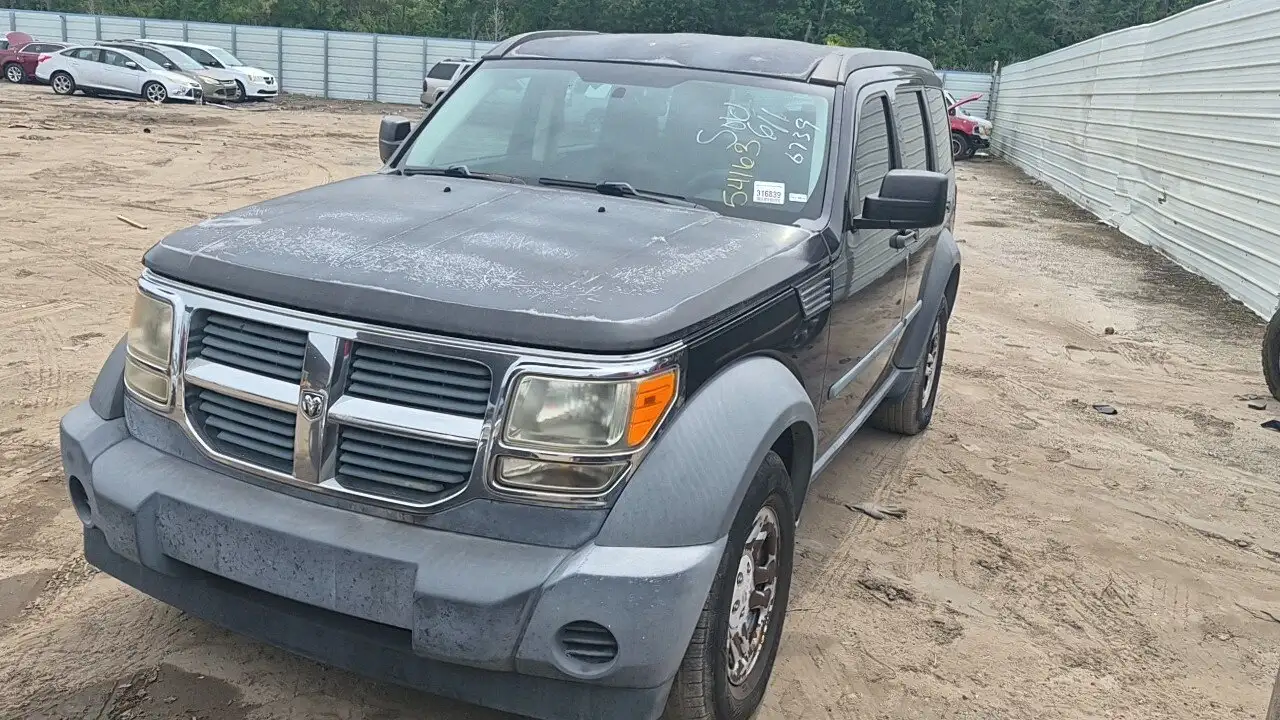 Photo of 2008 Dodge Nitro
