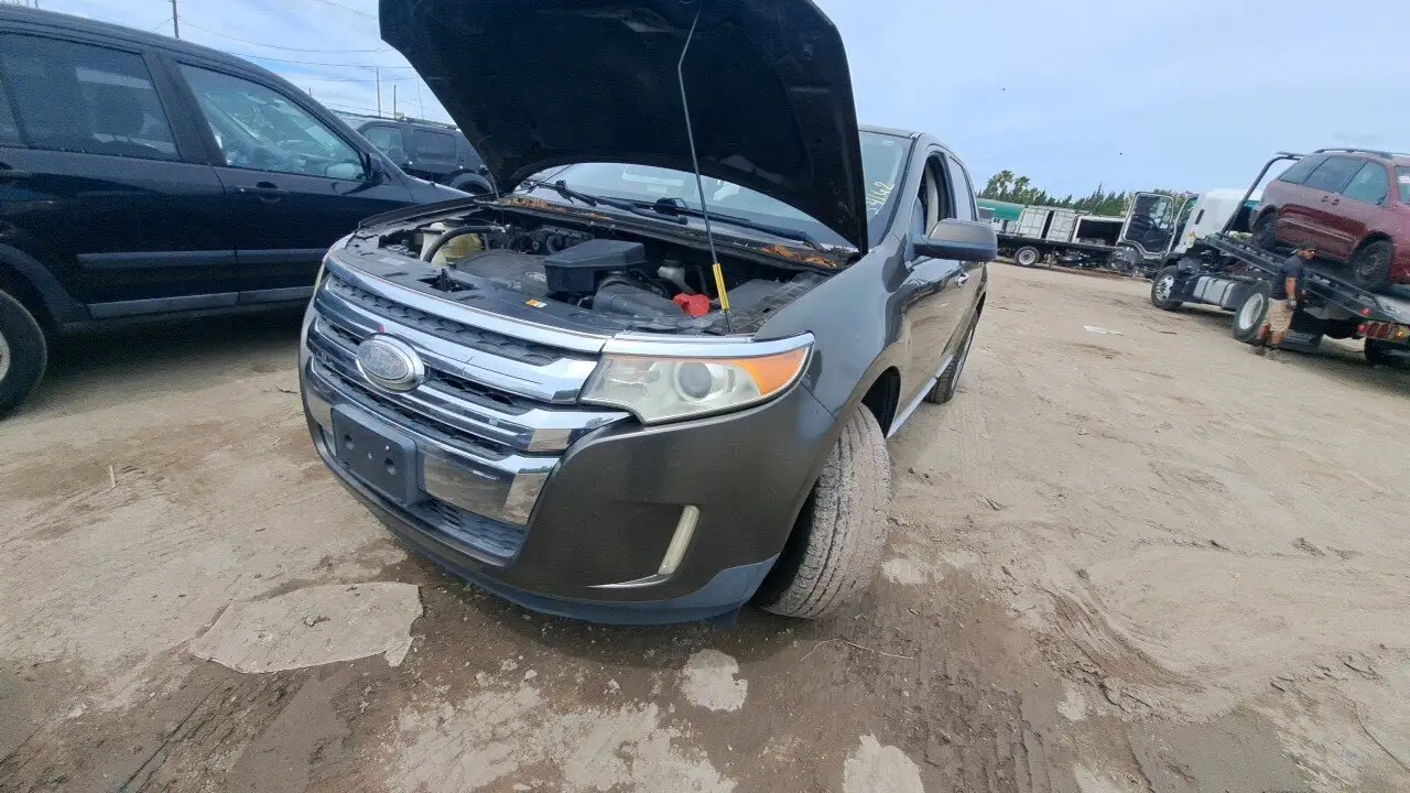Photo of 2011 Ford Edge