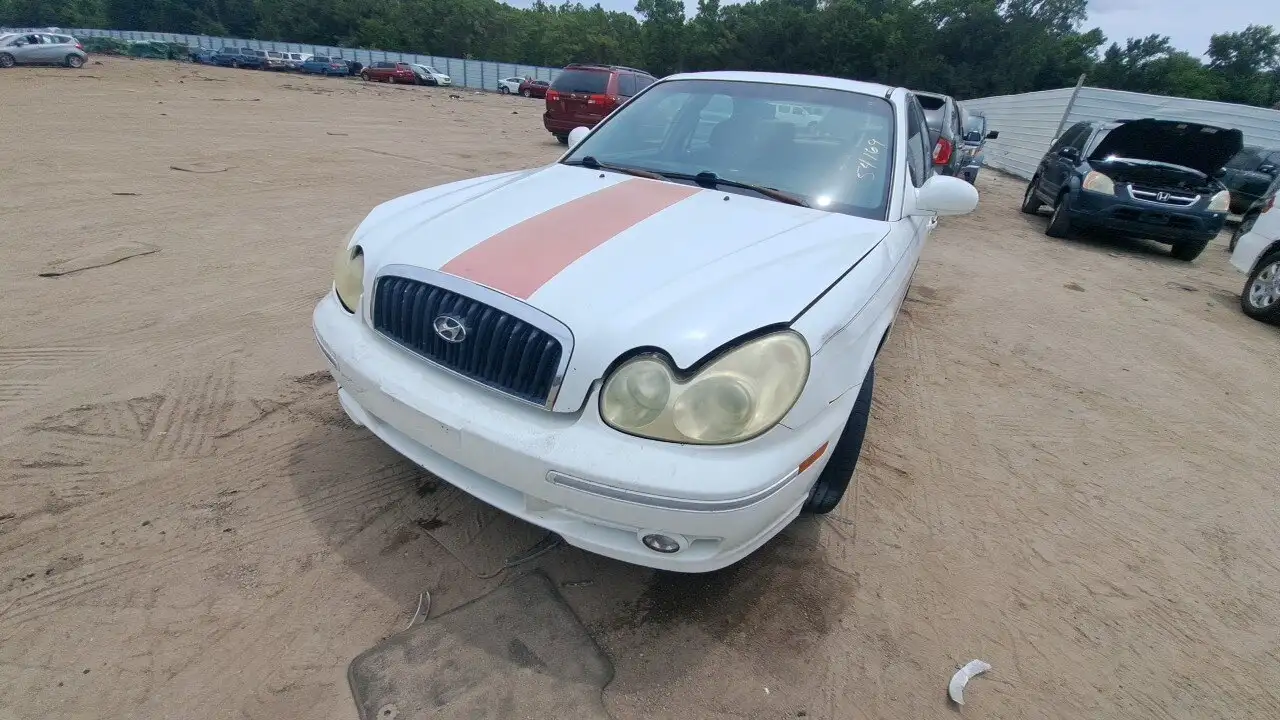 Photo of 2005 Hyundai Sonata