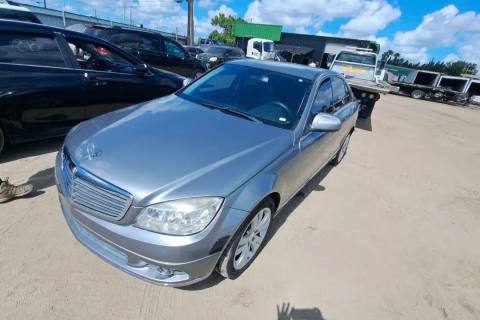 Photo of 2009 Mercedes-Benz C300