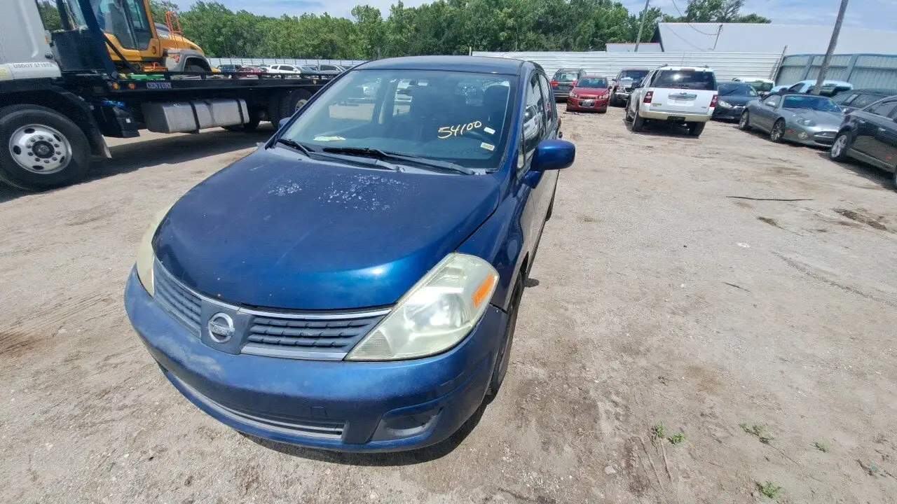 Photo of 2008 Nissan Versa